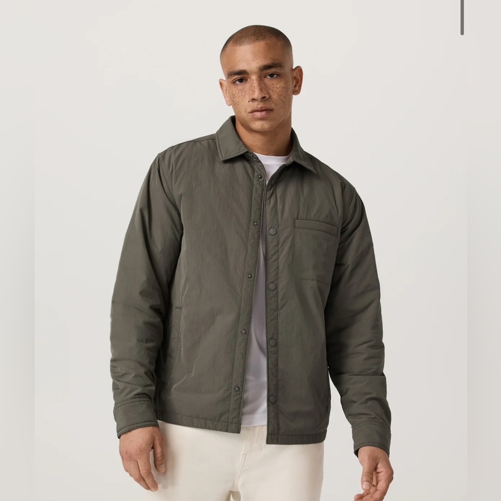 RESTOCK Vuori Men’s “Nomad” Insulated Shirt Jacket (L) *BESTSELLER*